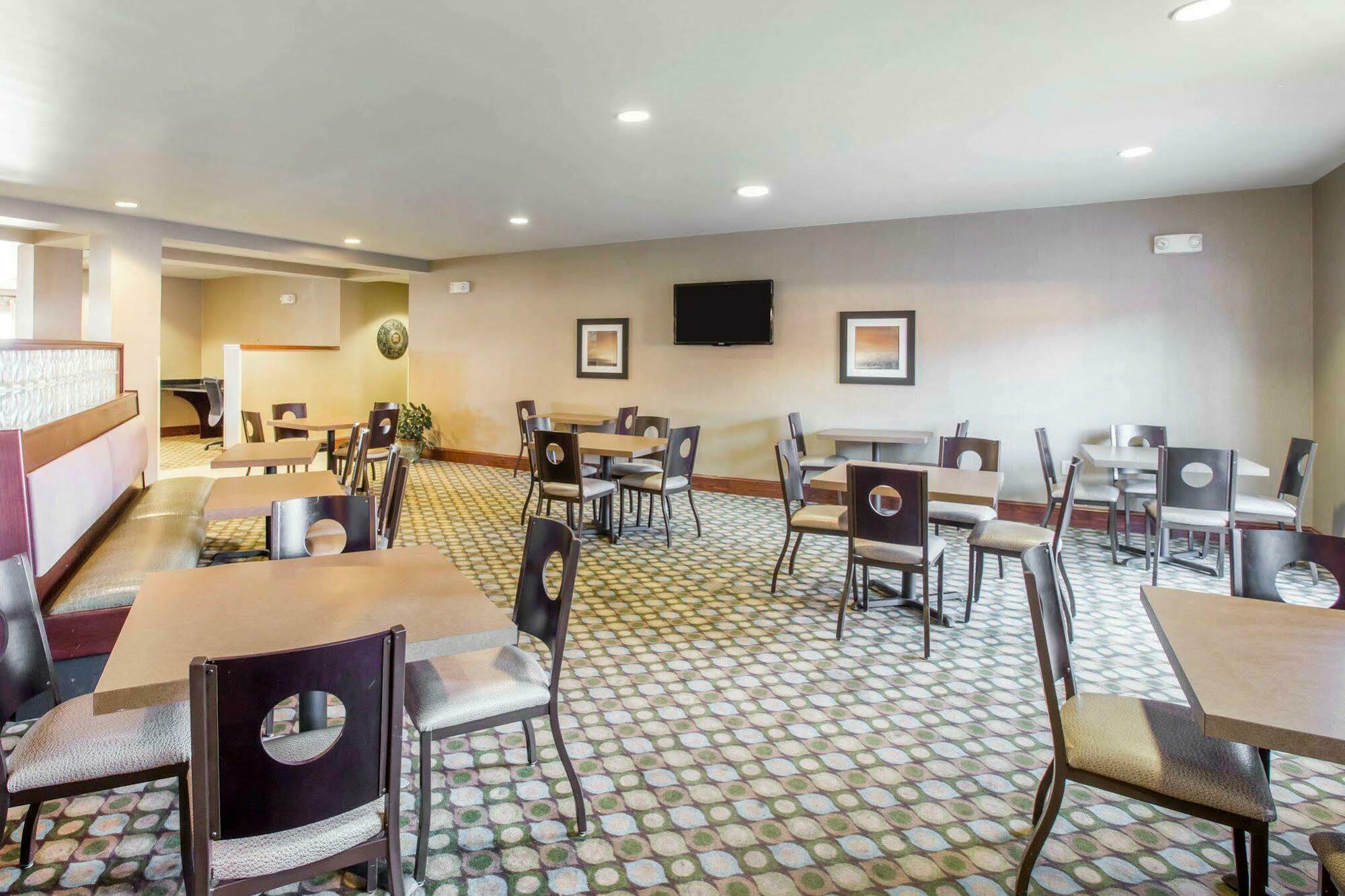 Comfort Suites Mcdonough Atlanta South Exterior foto